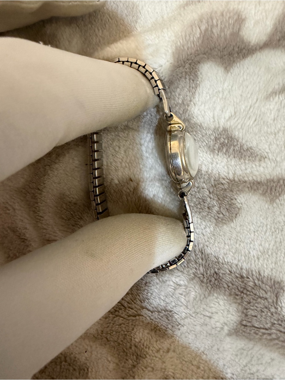 Vintage Hamilton Ladies Mechanical Watch – 10K Gold Filled Round Art Deco Case - Picture 8 of 13
